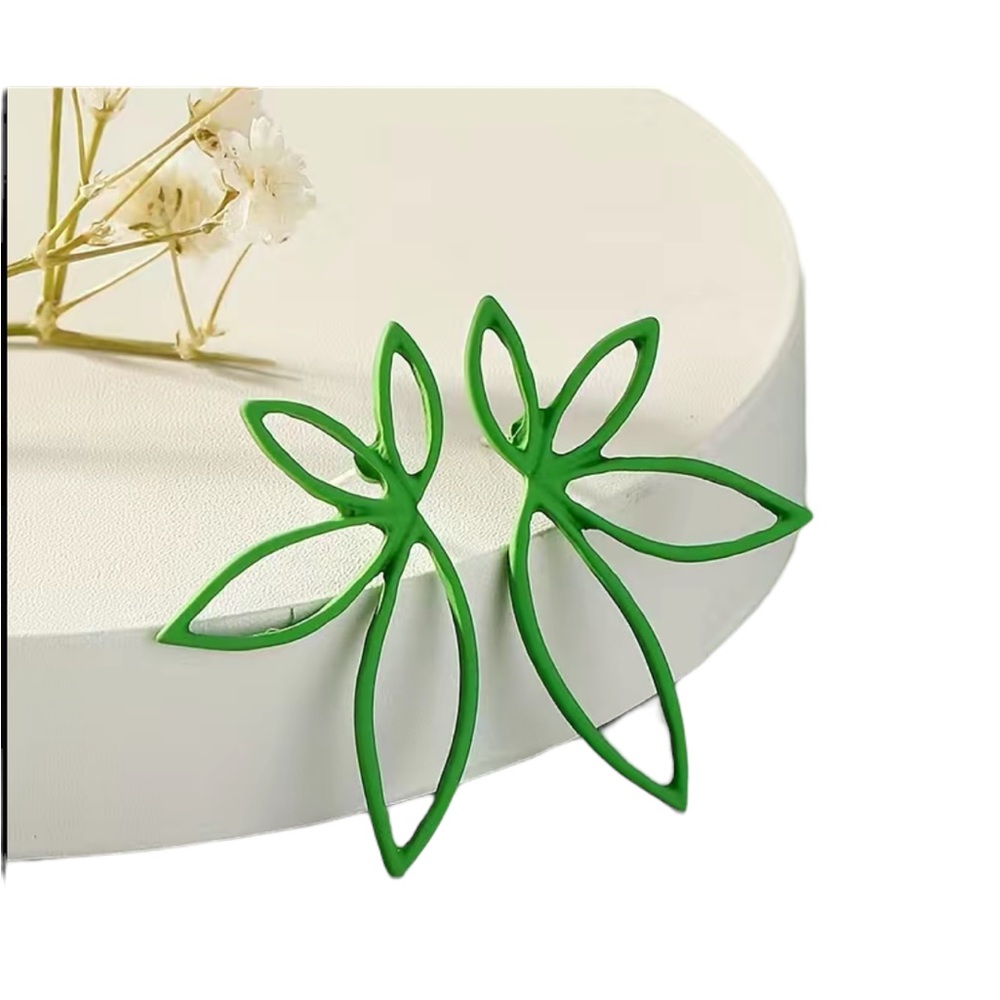 Green Maple Leaf Hollow Stud Earrings